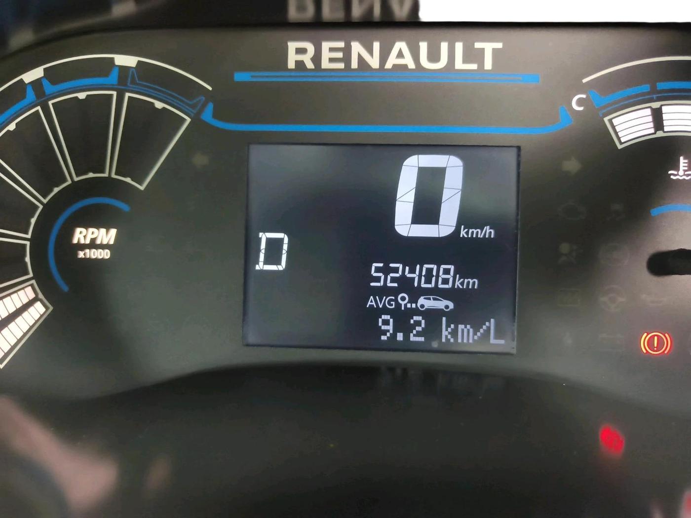 2020 Renault TRIBER RXZ AMT, Petrol, Automatic, 52,408 km, interior