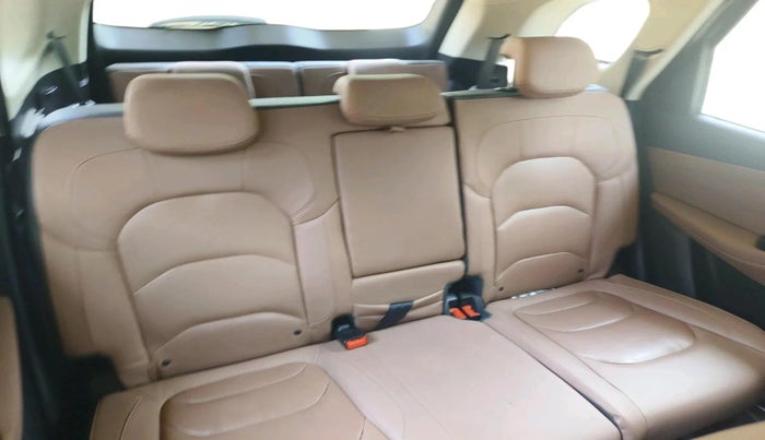 2023 MG HECTOR PLUS SHARP PRO 1.5 PETROL TURBO CVT 7 STR, Petrol, Automatic, 44,950 km, interior