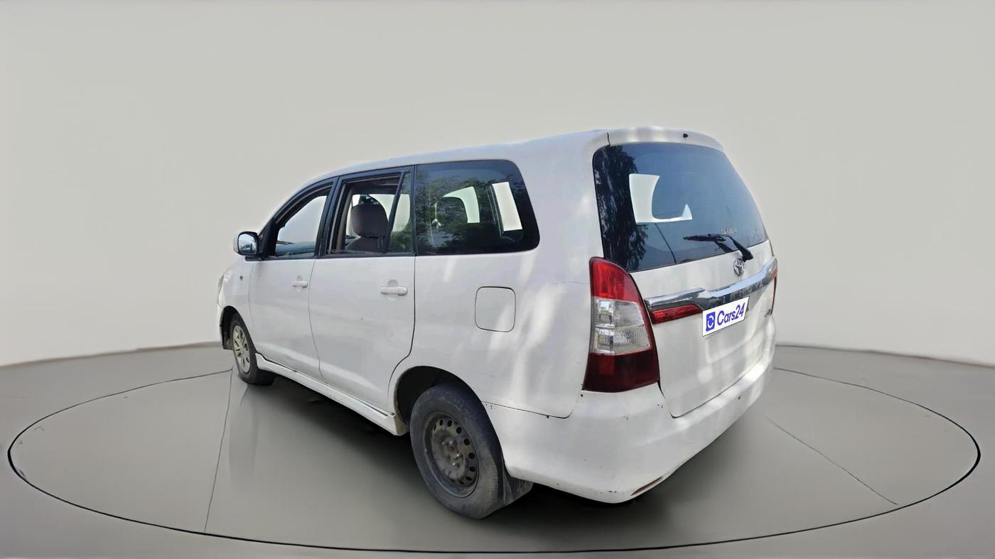 2012 Toyota Innova GX 2.5 7 STR, Diesel, Manual, 2,52,220 km, exterior