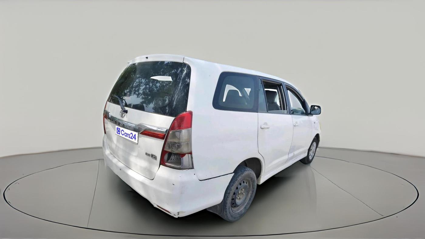 2012 Toyota Innova GX 2.5 7 STR, Diesel, Manual, 2,52,220 km, exterior