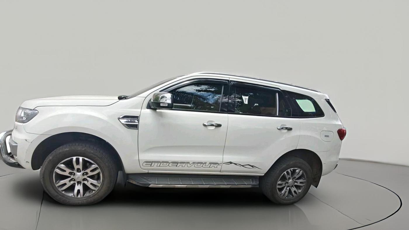 2017 Ford Endeavour TITANIUM 3.2 4X4 AT, Diesel, Automatic, 54,351 km, exterior