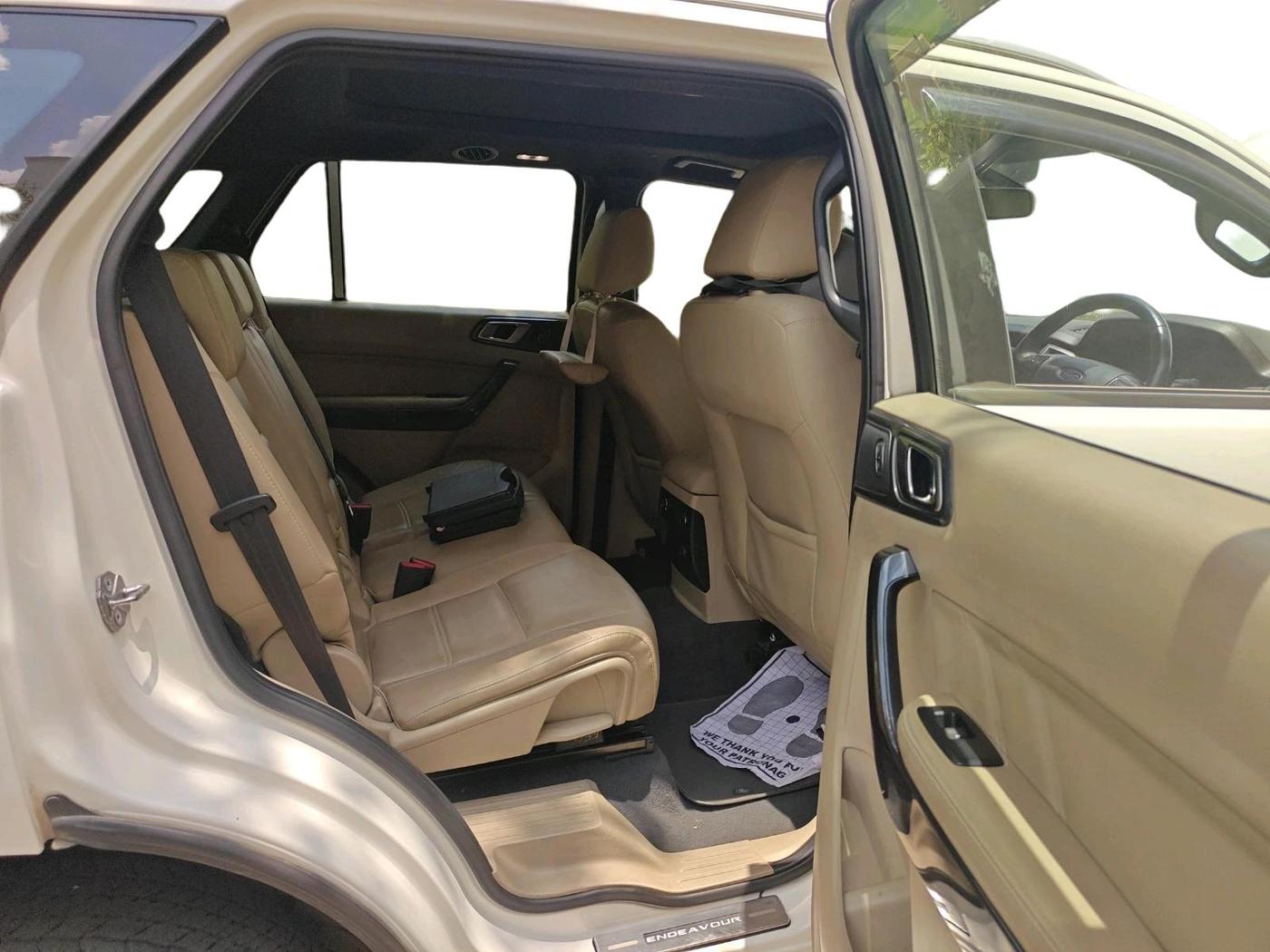 2017 Ford Endeavour TITANIUM 3.2 4X4 AT, Diesel, Automatic, 54,351 km, interior