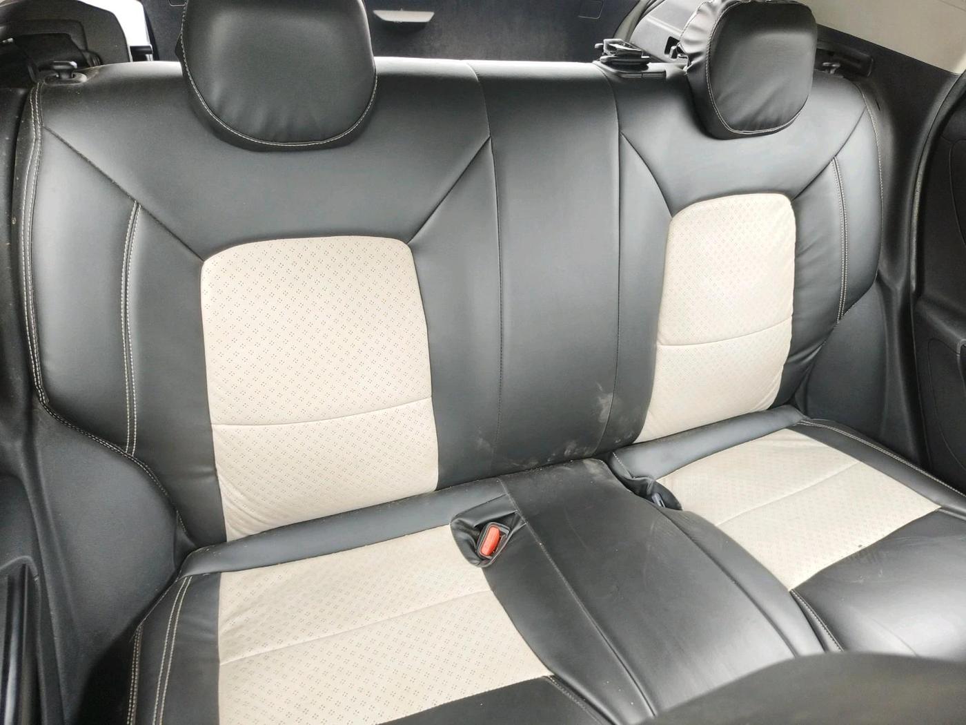 2023 Tata NEXON SMART 1.2 PETROL, Petrol, Manual, 22,570 km, interior
