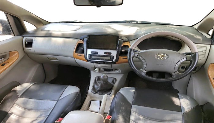 2011 Toyota Innova V 2.5 8 STR, Diesel, Manual, 83,669 km, interior