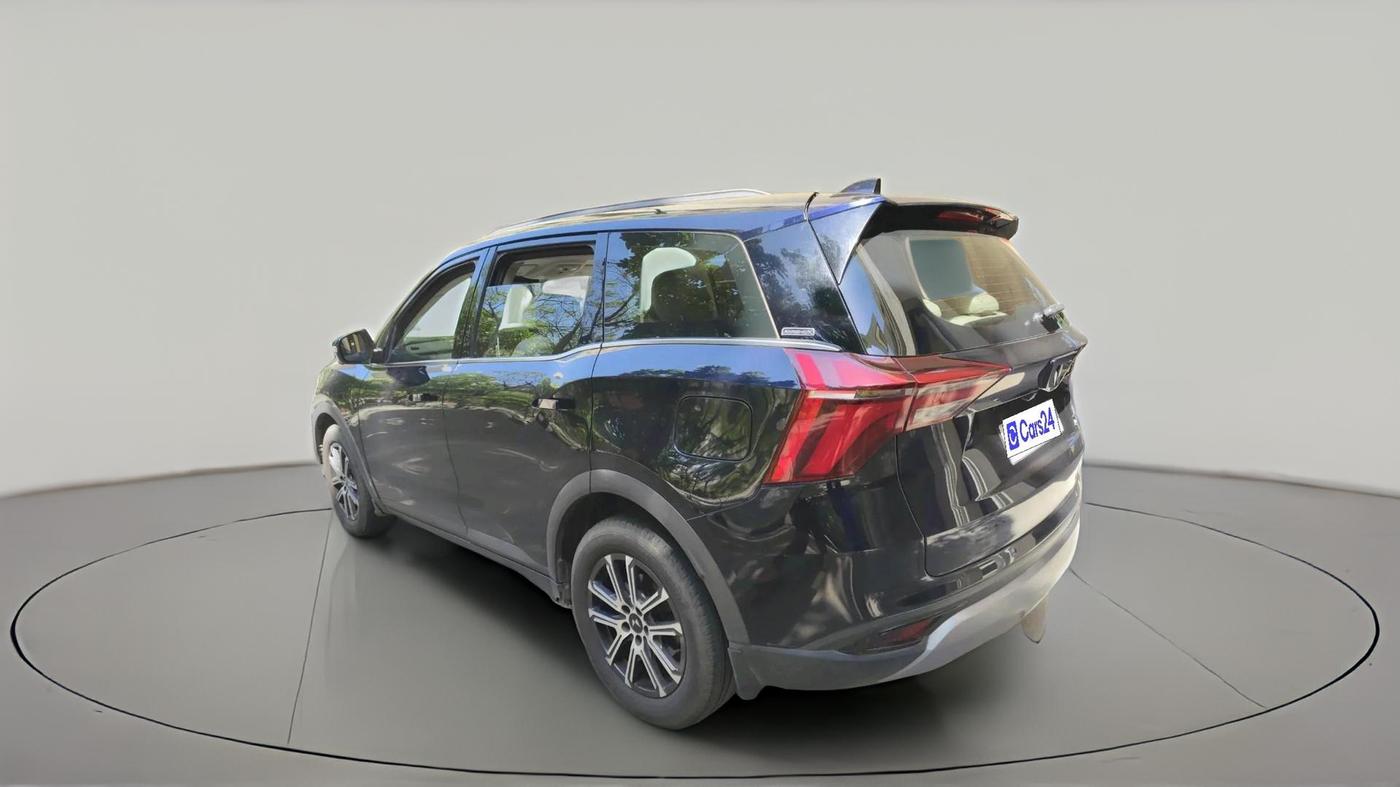 2024 Mahindra XUV700 AX 7 LUXURY P AT 7 STR, Petrol, Automatic, 44,409 km, exterior