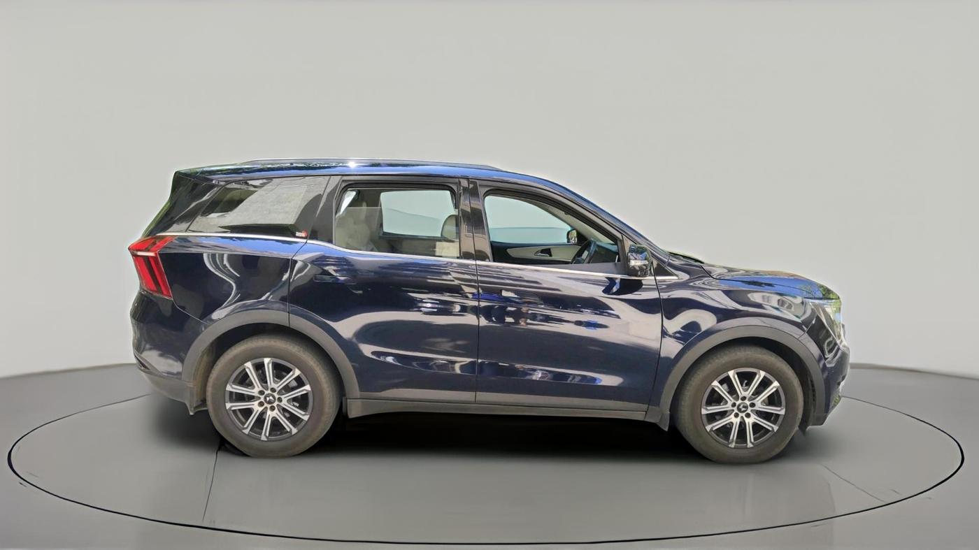 2024 Mahindra XUV700 AX 7 LUXURY P AT 7 STR, Petrol, Automatic, 44,409 km, exterior