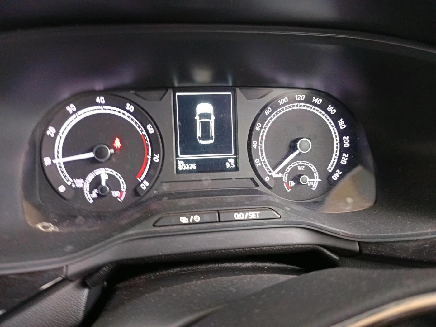 2021 Skoda KUSHAQ STYLE 1.0L TSI MT, Petrol, Manual, 80,226 km, interior
