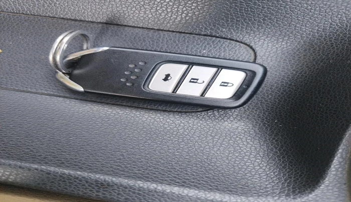 2017 Honda City 1.5L I-DTEC ZX, Diesel, Manual, 1,03,885 km, interior