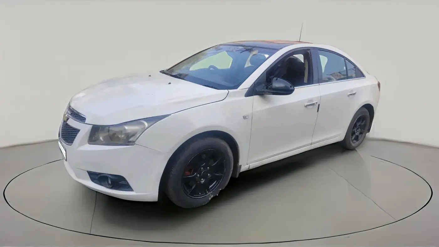 2013 Chevrolet Cruze LTZ, Diesel, Manual, 1,27,158 km, exterior