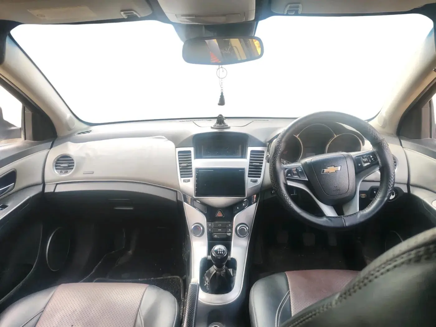 2013 Chevrolet Cruze LTZ, Diesel, Manual, 1,27,158 km, interior