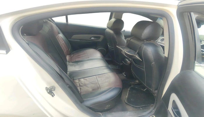 2013 Chevrolet Cruze LTZ, Diesel, Manual, 1,27,158 km, interior