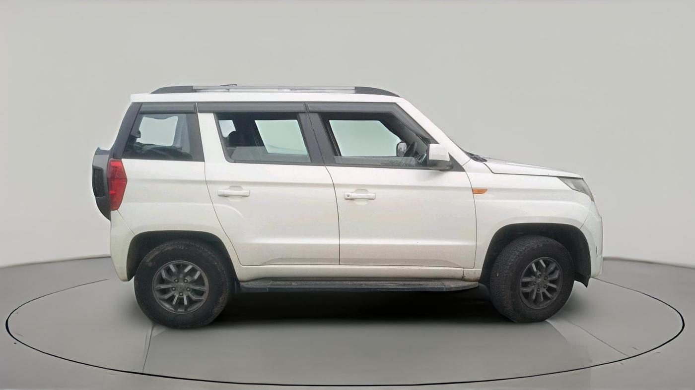 2018 Mahindra TUV300 T10, Diesel, Manual, 91,524 km, exterior