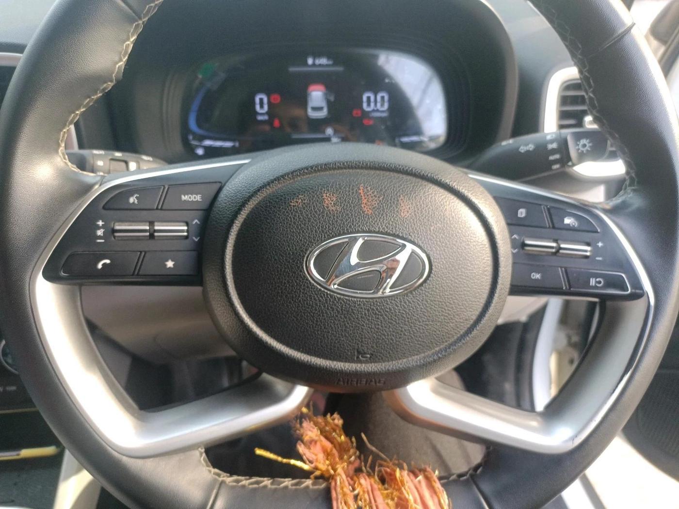 2024 Hyundai VENUE SX 1.5 CRDI, Diesel, Manual, 71,944 km, interior