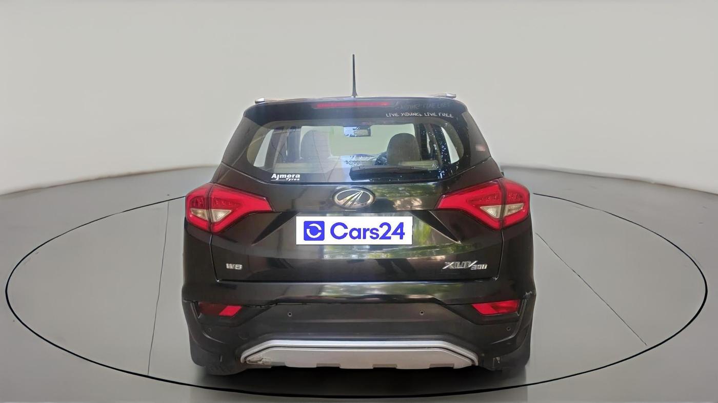 2019 Mahindra XUV300 W8 (O) 1.5 DIESEL, Diesel, Manual, 1,18,693 km, exterior