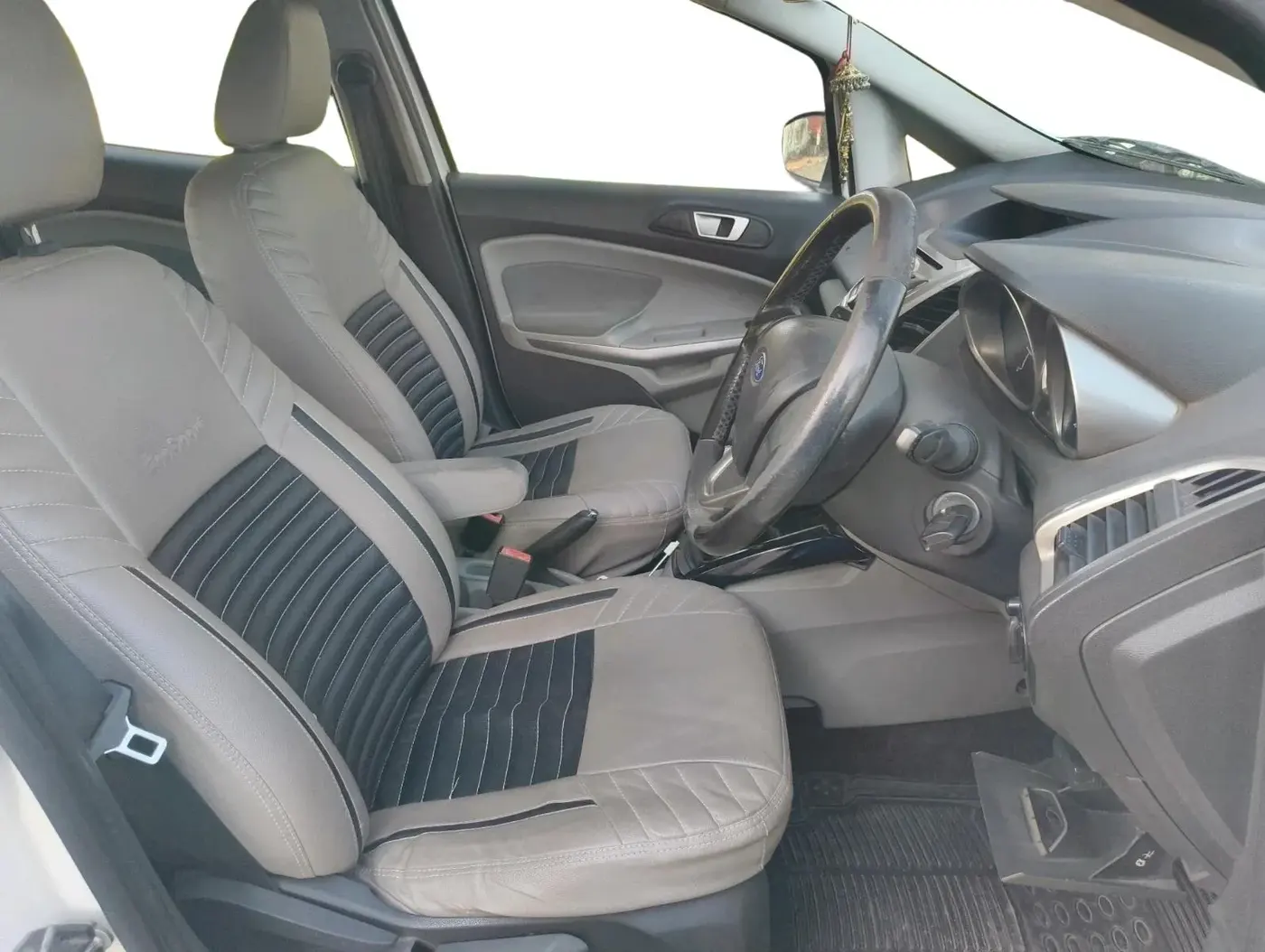 2015 Ford Ecosport TITANIUM 1.5L DIESEL, Diesel, Manual, 70,700 km, interior