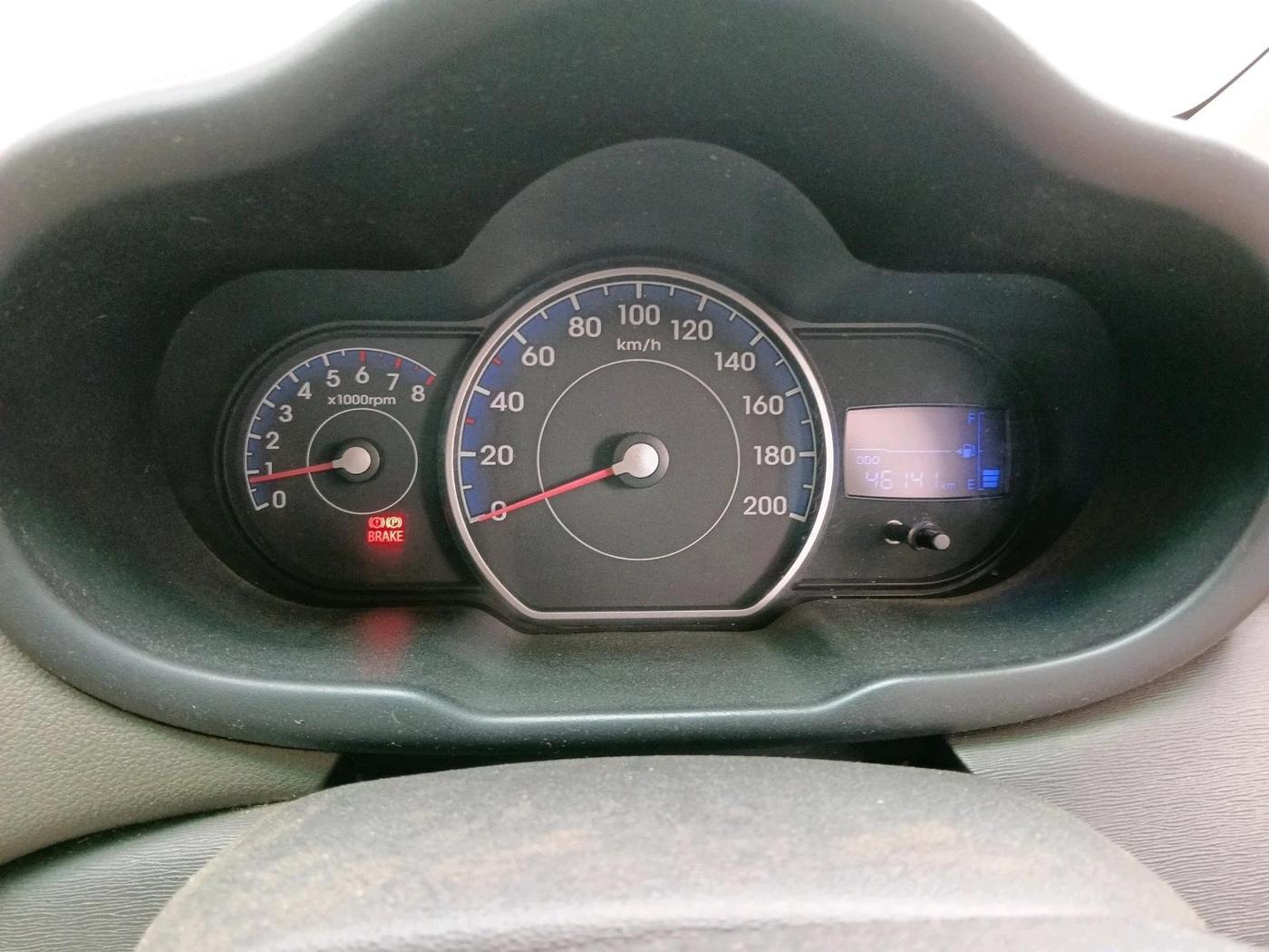 2013 Hyundai i10 MAGNA 1.1, Petrol, Manual, 46,141 km, interior