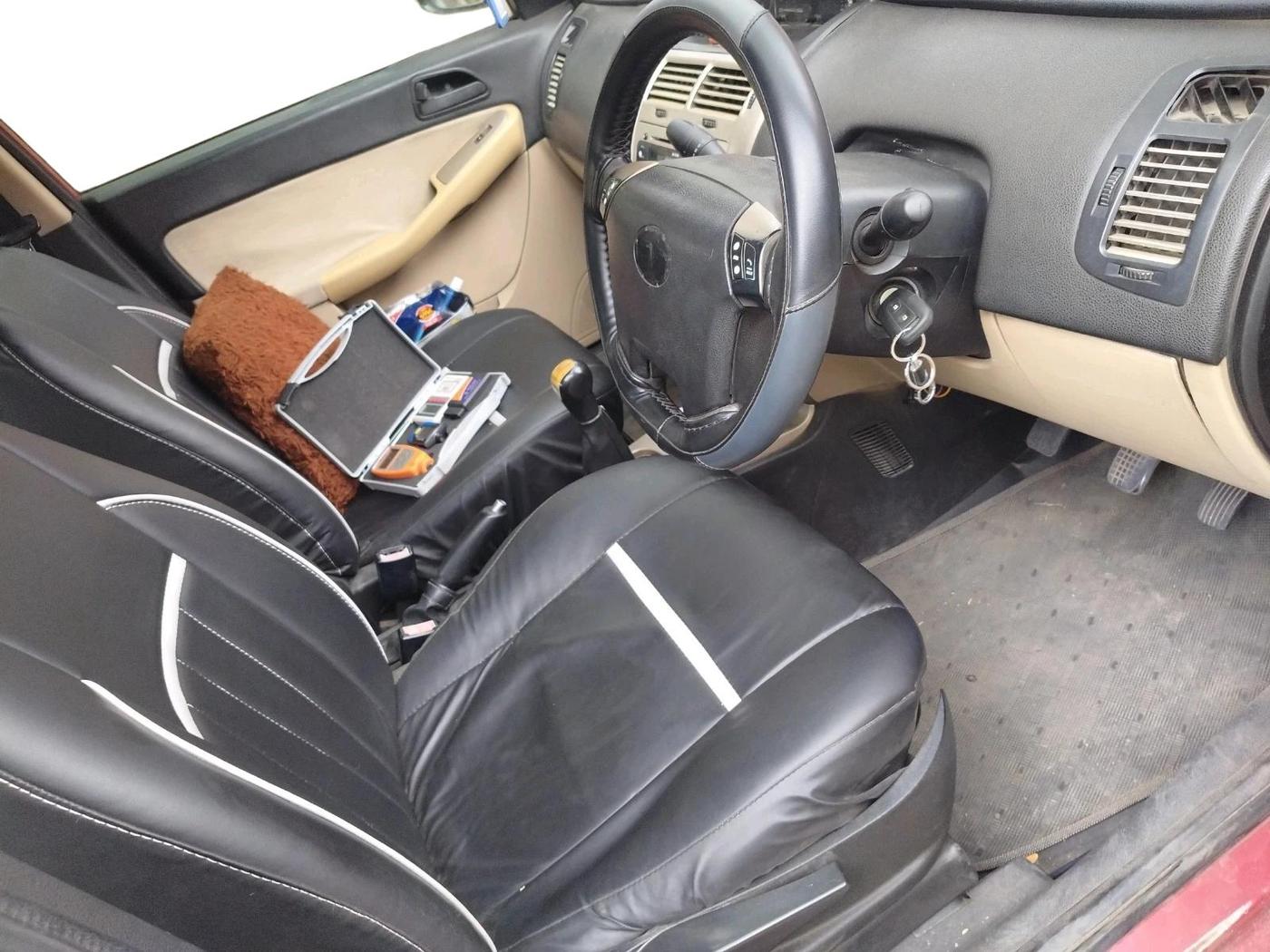 2011 Tata Indica Vista VX QUADRAJET, Diesel, Manual, 1,13,339 km, interior