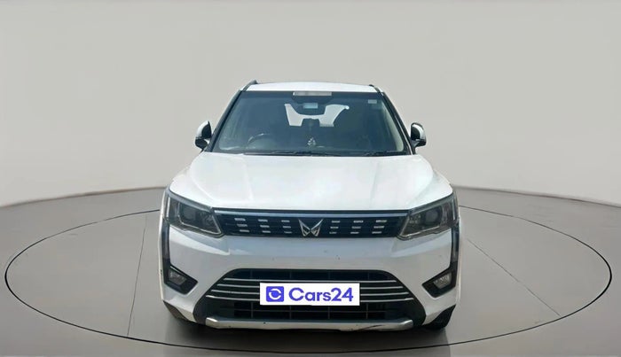 2024 Mahindra XUV300 W8 1.5 DIESEL, Diesel, Manual, 99,108 km, exterior