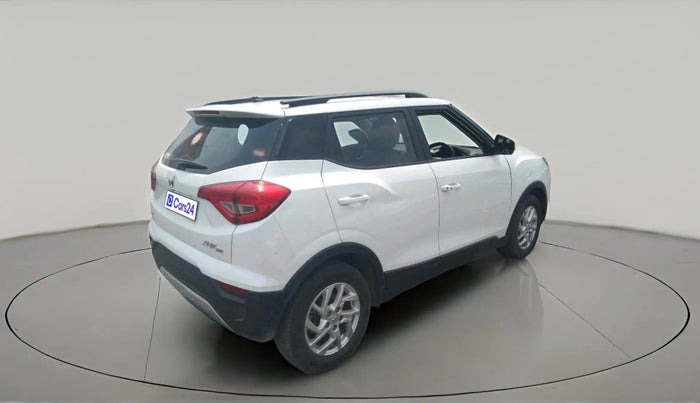 2024 Mahindra XUV300 W8 1.5 DIESEL, Diesel, Manual, 99,108 km, exterior