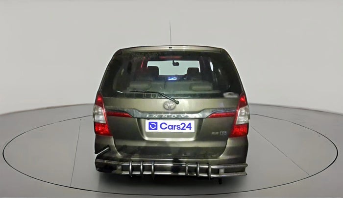 2015 Toyota Innova 2.5 GX 8 STR, Diesel, Manual, 72,595 km, exterior