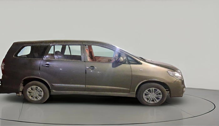 2015 Toyota Innova 2.5 GX 8 STR, Diesel, Manual, 72,595 km, exterior