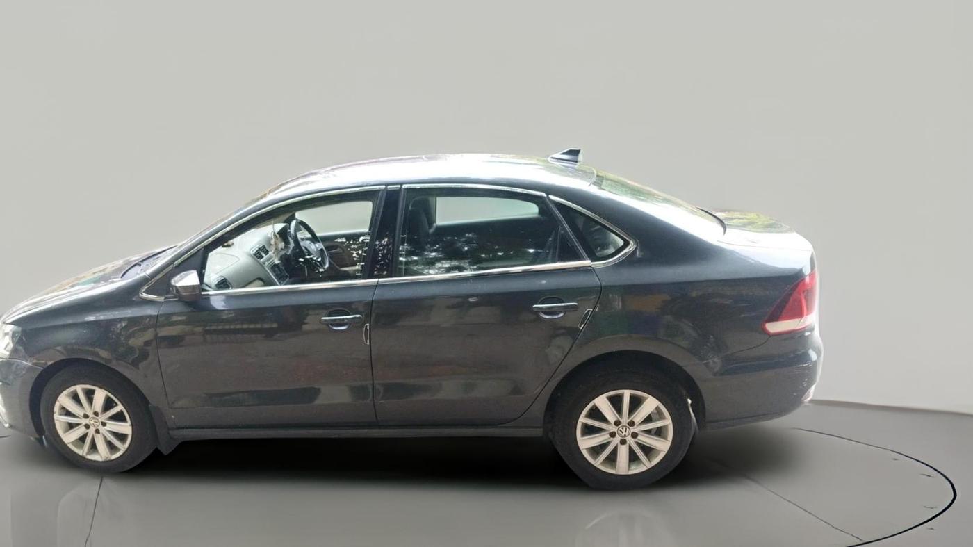 2016 Volkswagen Vento HIGHLINE PETROL AT, Petrol, Automatic, 76,996 km, exterior