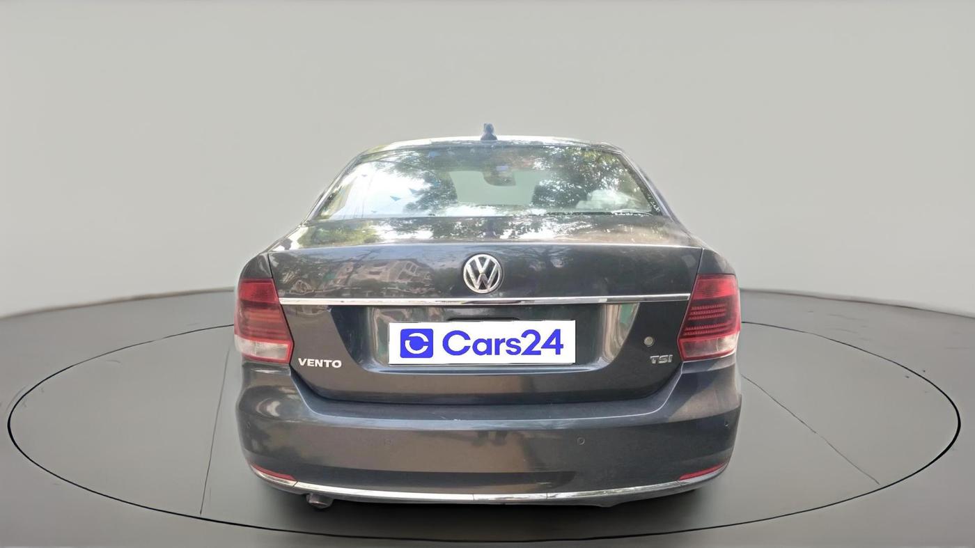 2016 Volkswagen Vento HIGHLINE PETROL AT, Petrol, Automatic, 76,996 km, exterior