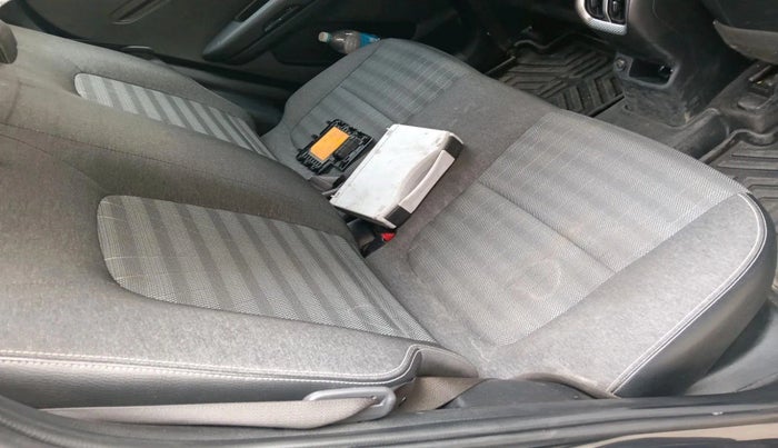 2022 KIA SONET HTK 1.2, Petrol, Manual, 44,283 km, interior