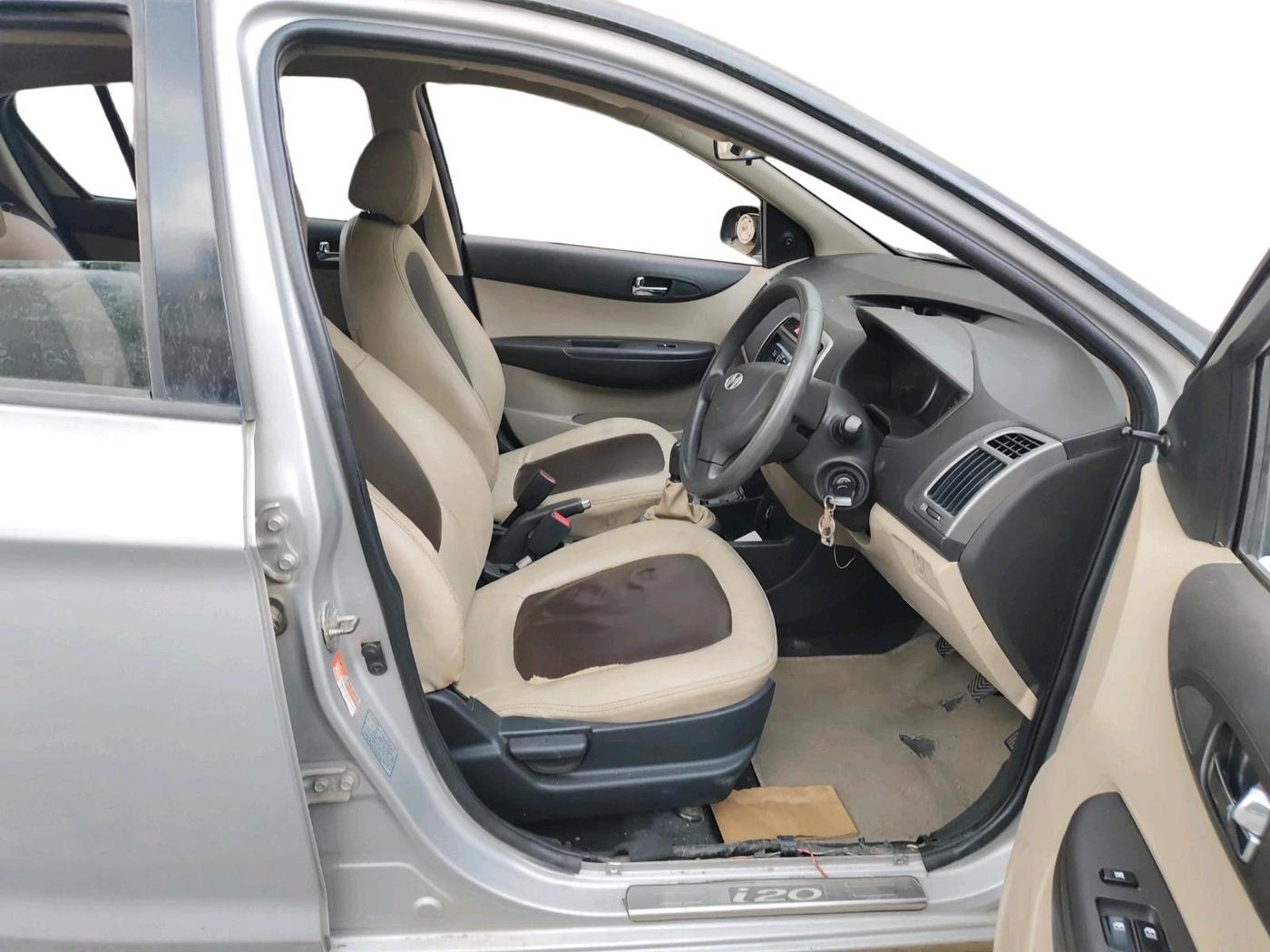 2013 Hyundai i20 MAGNA 1.4 CRDI, Diesel, Manual, 81,565 km, interior