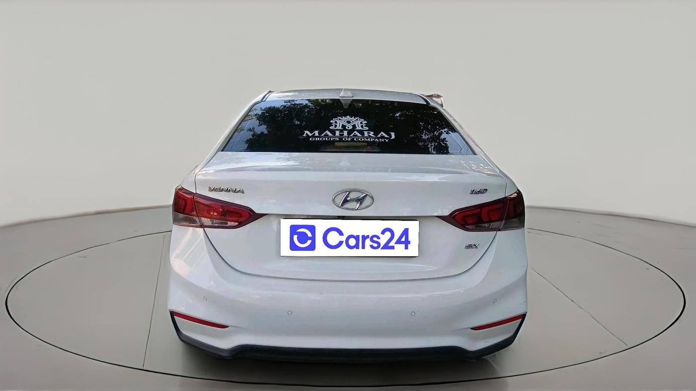 2018 Hyundai Verna 1.6 CRDI SX, Diesel, Manual, 1,03,211 km, exterior