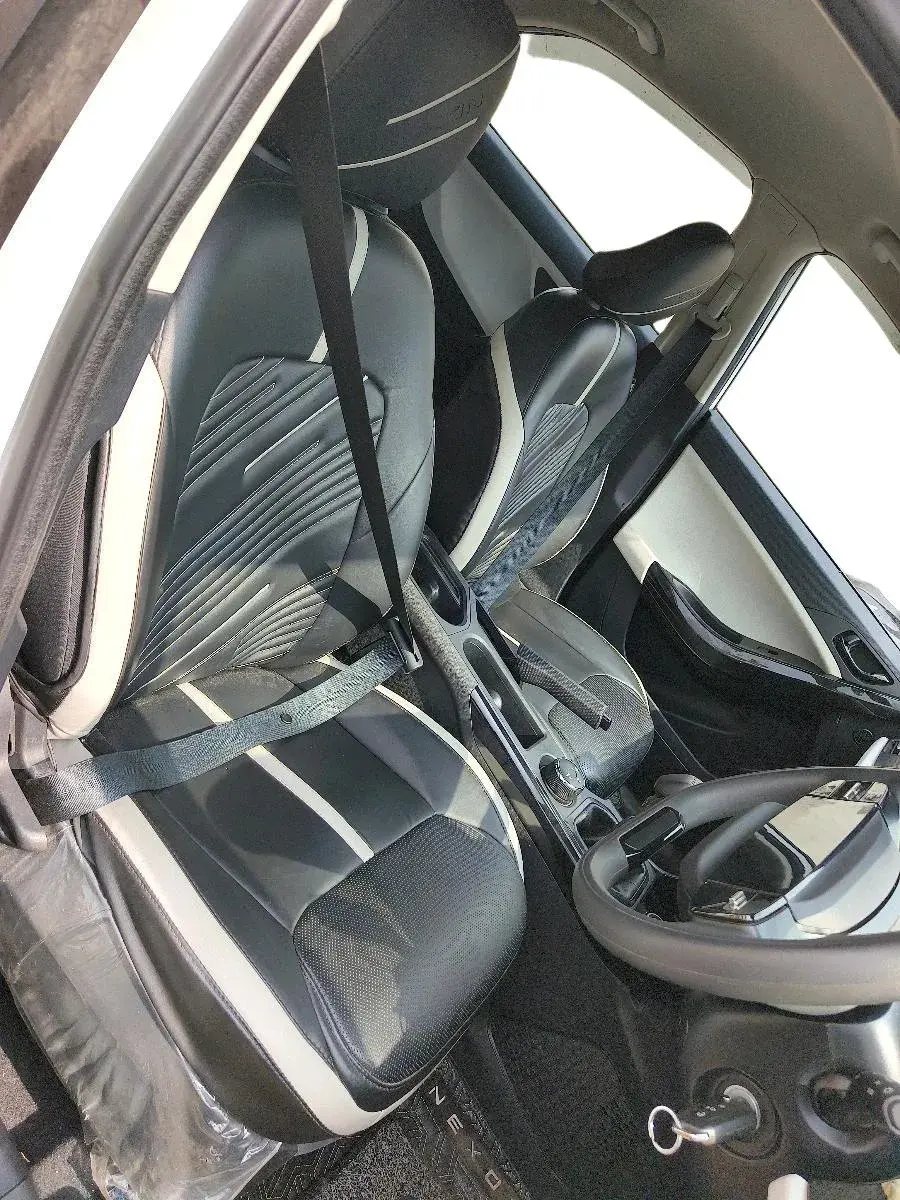 2024 Tata NEXON PURE 1.2 PETROL, Petrol, Manual, 3,730 km, interior