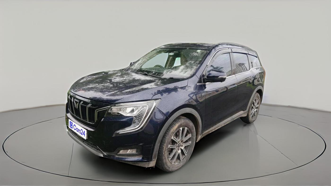 2022 Mahindra XUV700 AX 7 LUXURY D AT 7 STR, Diesel, Automatic, 1,49,236 km, exterior