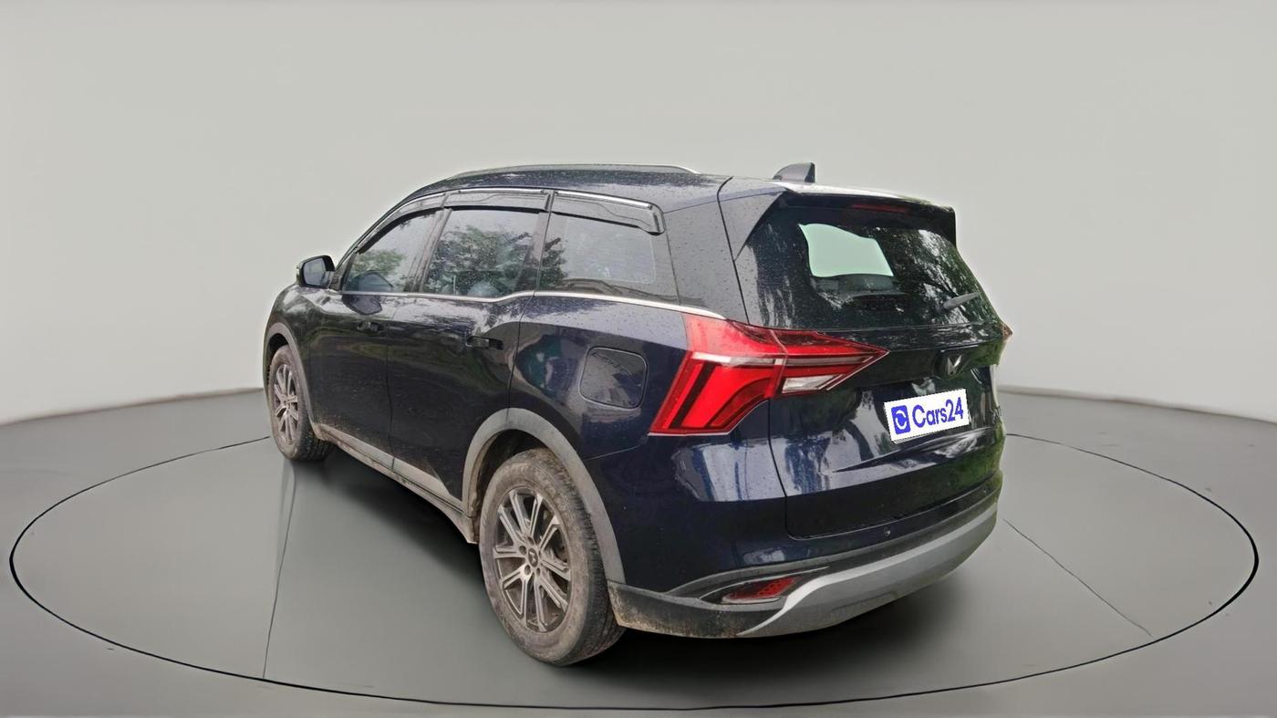 2022 Mahindra XUV700 AX 7 LUXURY D AT 7 STR, Diesel, Automatic, 1,49,236 km, exterior