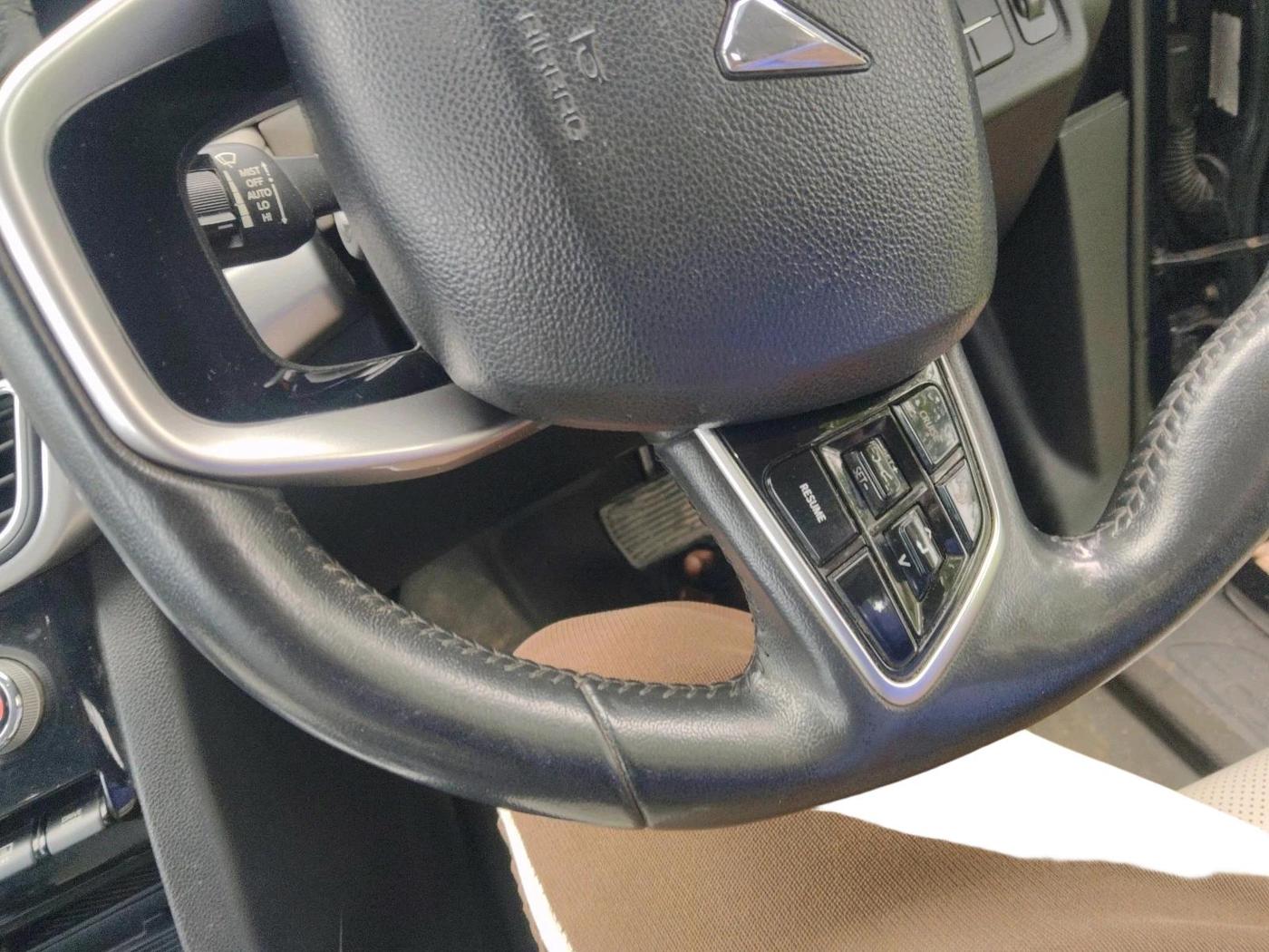 2022 Mahindra XUV700 AX 7 LUXURY D AT 7 STR, Diesel, Automatic, 1,49,236 km, interior
