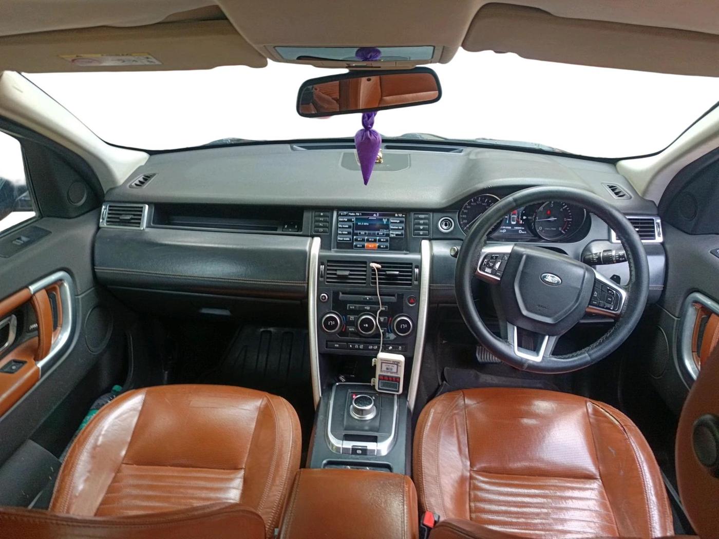 2016 Landrover DISCOVERY SPORT HSE Luxury, Diesel, Automatic, 1,36,028 km, interior