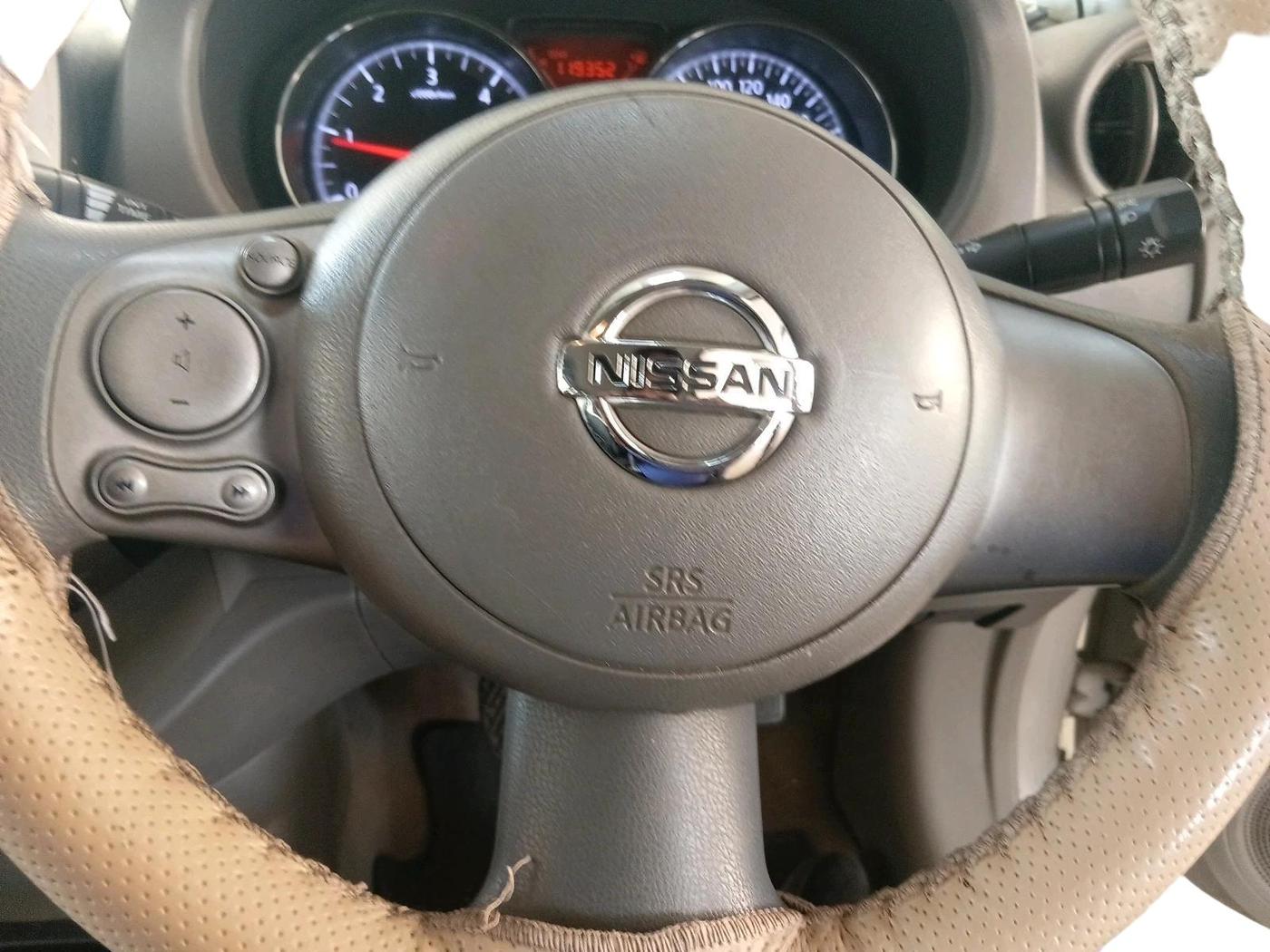 2012 Nissan Sunny XV DIESEL, Diesel, Manual, 1,19,352 km, interior