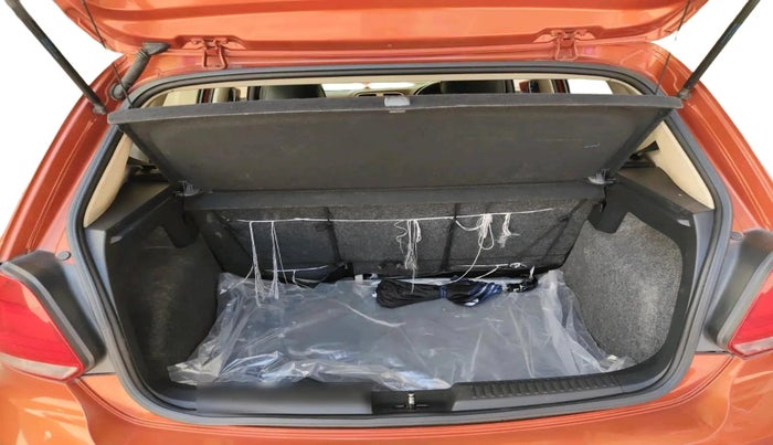 2014 Volkswagen Polo HIGHLINE1.2L, Petrol, Manual, 70,198 km, exterior