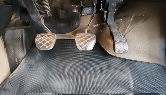 2014 Volkswagen Polo HIGHLINE1.2L, Petrol, Manual, 70,198 km, interior