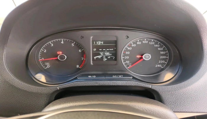 2014 Volkswagen Polo HIGHLINE1.2L, Petrol, Manual, 70,198 km, interior