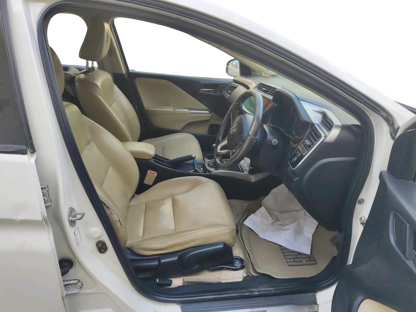 2015 Honda City 1.5L I-VTEC VX, Petrol, Manual, 1,92,934 km, interior
