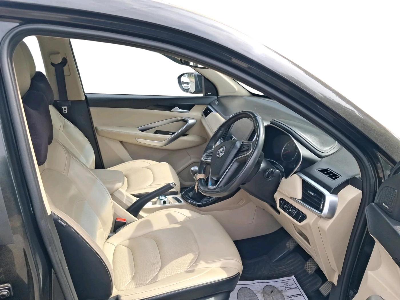2022 MG HECTOR SMART HYBRID 1.5 PETROL, Petrol, Manual, 20,539 km, interior