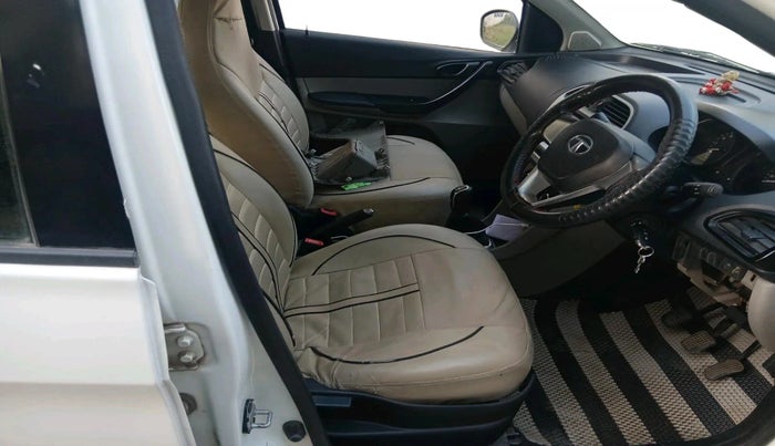 2016 Tata Tiago XT PETROL, Petrol, Manual, 1,25,728 km, interior