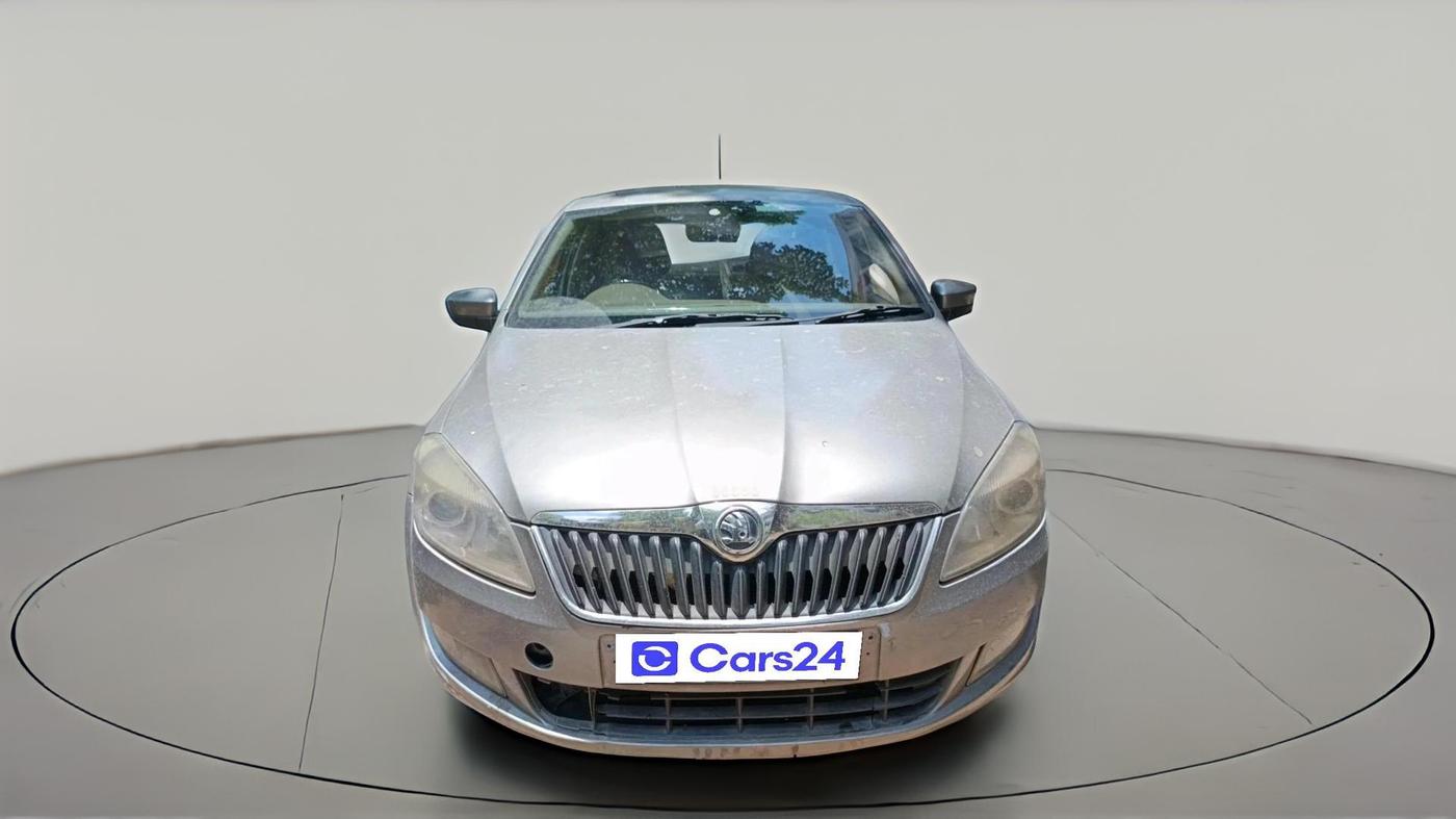 2013 Skoda Rapid ELEGANCE 1.6 TDI CR MT, Diesel, Manual, 1,70,072 km, exterior