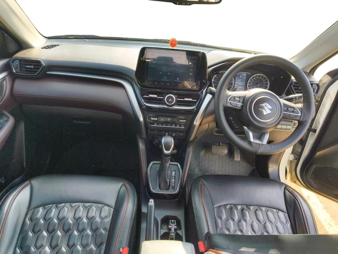 2024 Maruti Grand Vitara ZETA SMART HYBRID AT, Petrol, Automatic, 20,950 km, interior