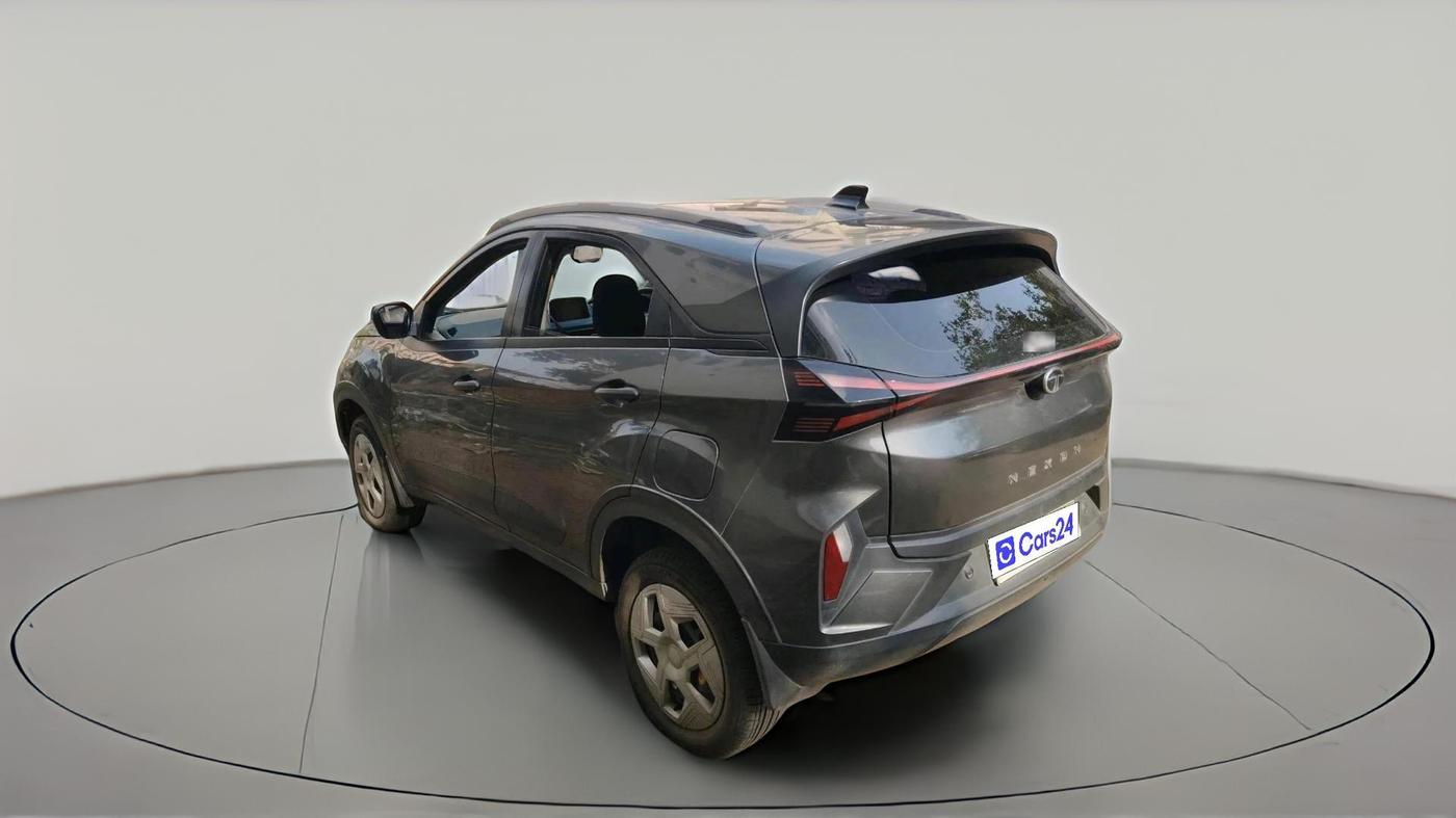 2024 Tata NEXON Pure 1.5 Revotorq 6AMT, Diesel, Automatic, 35,355 km, exterior