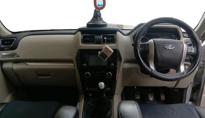 2018 Mahindra Scorpio S11 2WD, Diesel, Manual, 51,181 km, interior