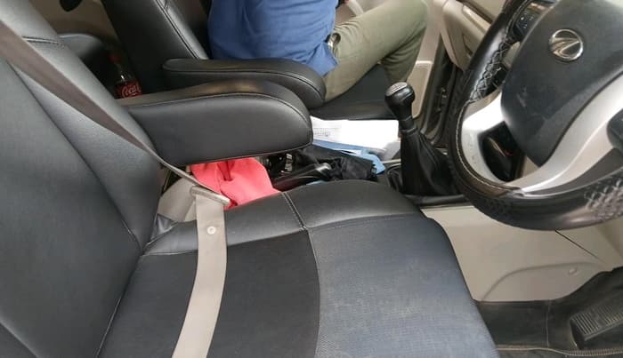 2018 Mahindra Scorpio S11 2WD, Diesel, Manual, 51,181 km, interior