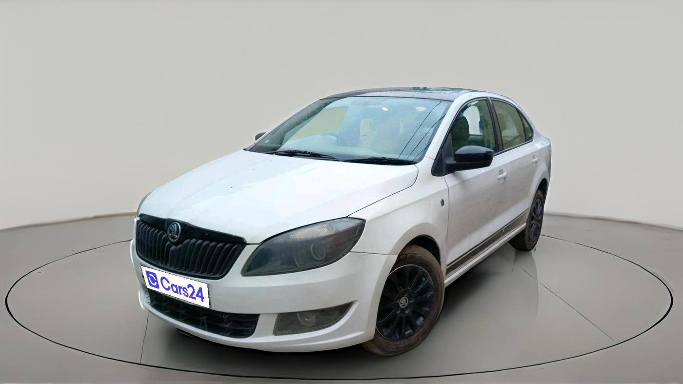 2015 Skoda Rapid 1.5 TDI CR ELEGANCE, Diesel, Manual, 1,84,514 km, exterior