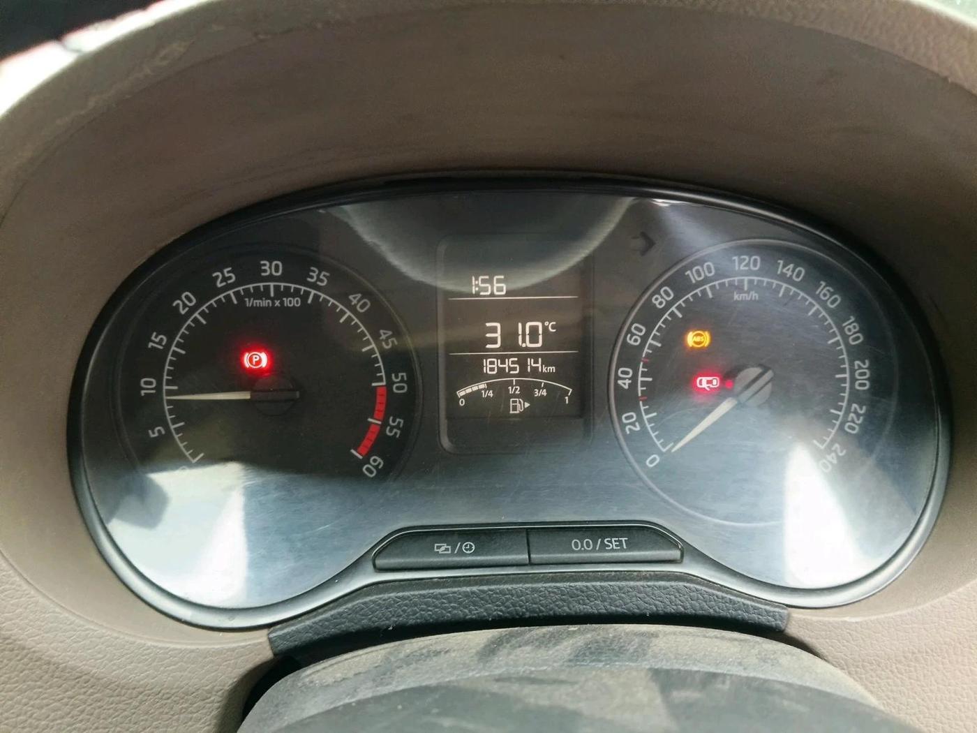 2015 Skoda Rapid 1.5 TDI CR ELEGANCE, Diesel, Manual, 1,84,514 km, interior
