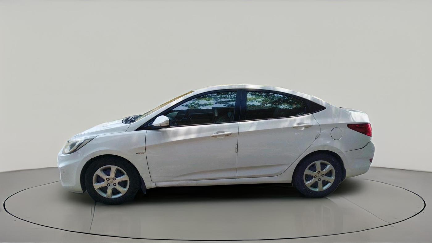2011 Hyundai Verna FLUIDIC 1.4 VTVT, Petrol, Manual, 98,900 km, exterior